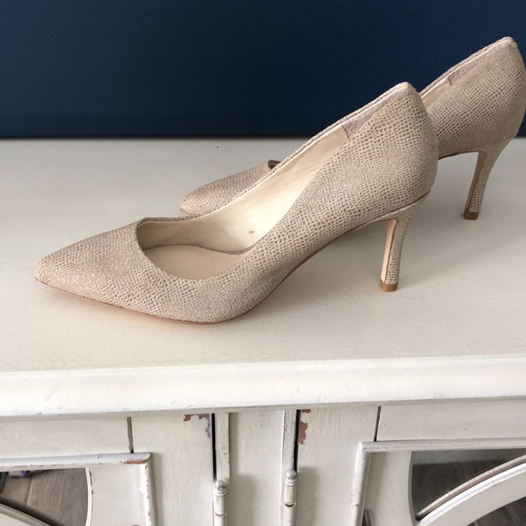 BCBG Pumps - Picture 2 of 3